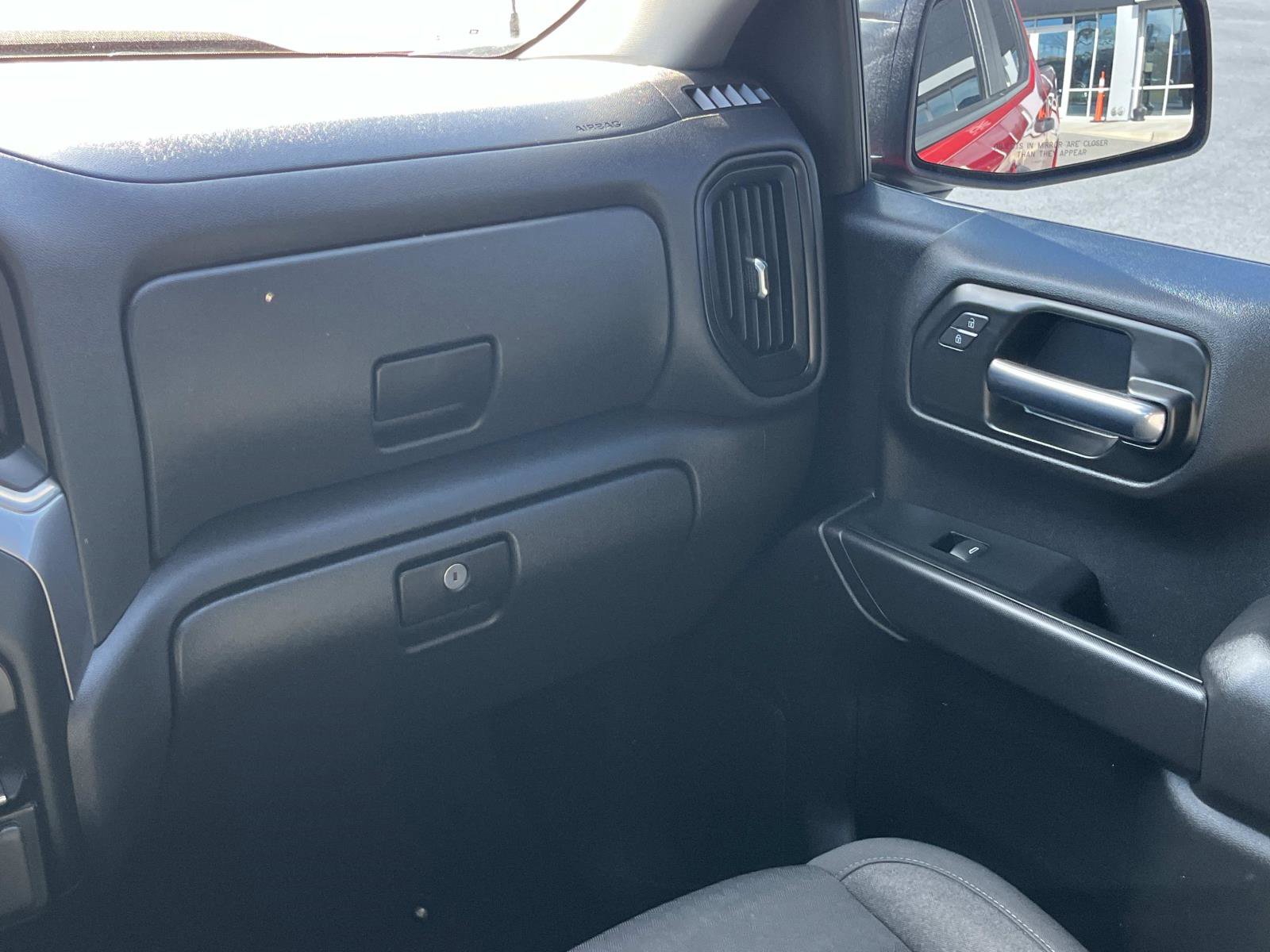 Used 2023 Chevrolet Silverado 1500 Custom image 14