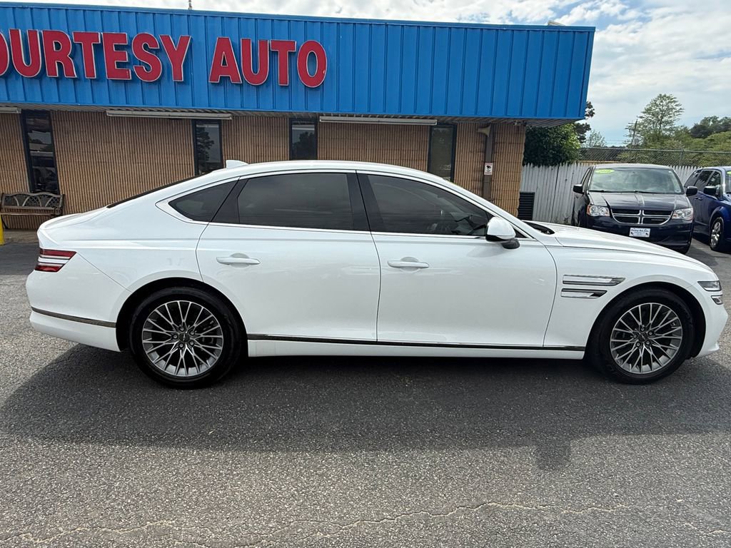 Used 2022 Genesis G80 2.5T RWD image 11