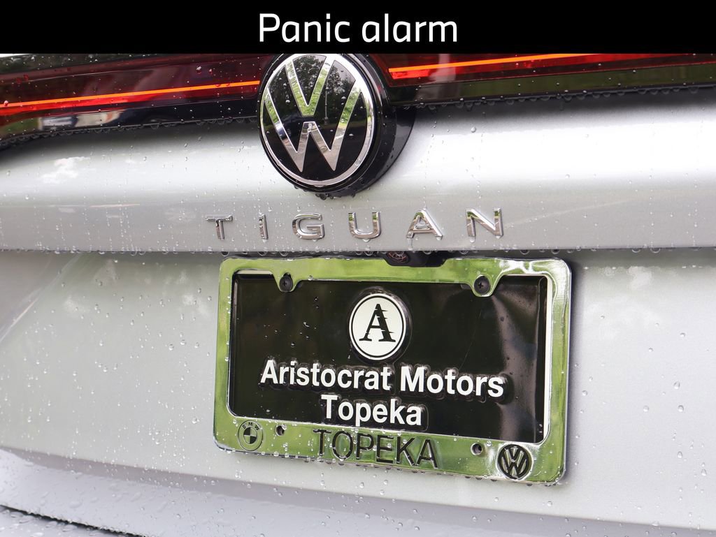 Used 2025 Volkswagen Tiguan S image 10