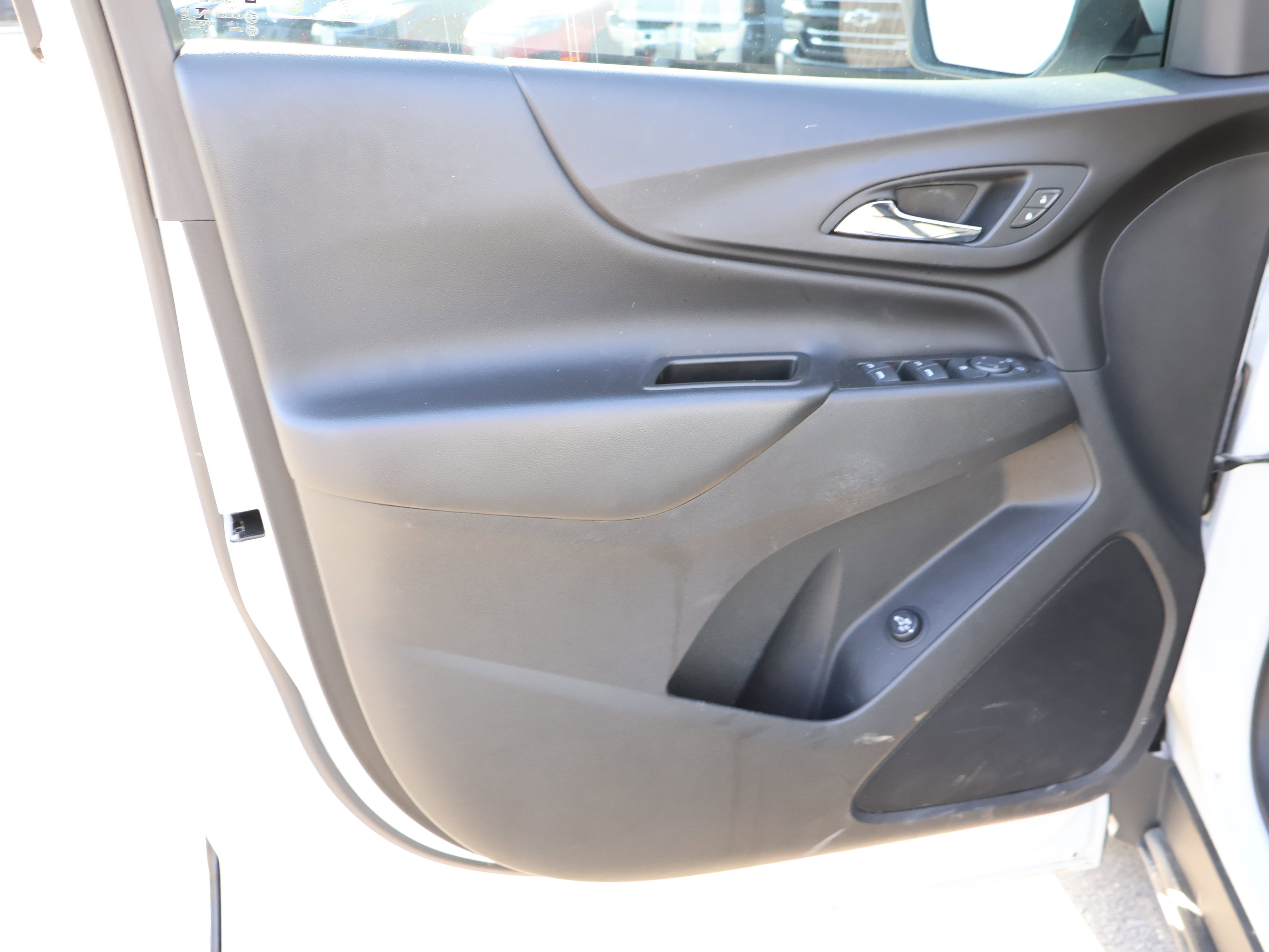 Used 2022 Chevrolet Equinox LT image 21