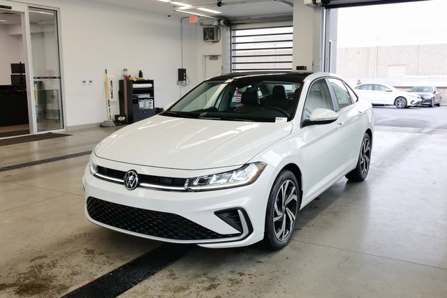 New 2026 Volkswagen Jetta SEL image 3