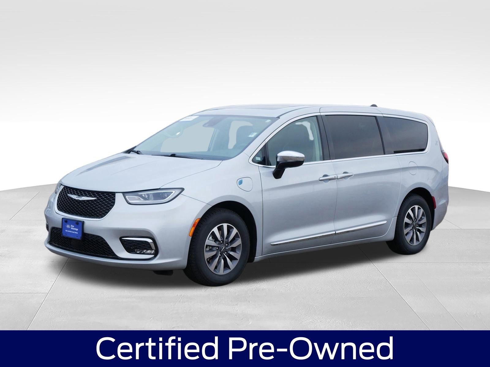 Used 2023 Chrysler Pacifica Limited image 1