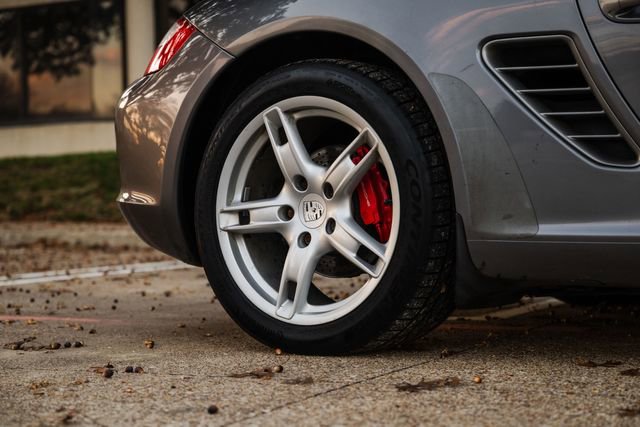 Used 2005 Porsche Boxster S image 28