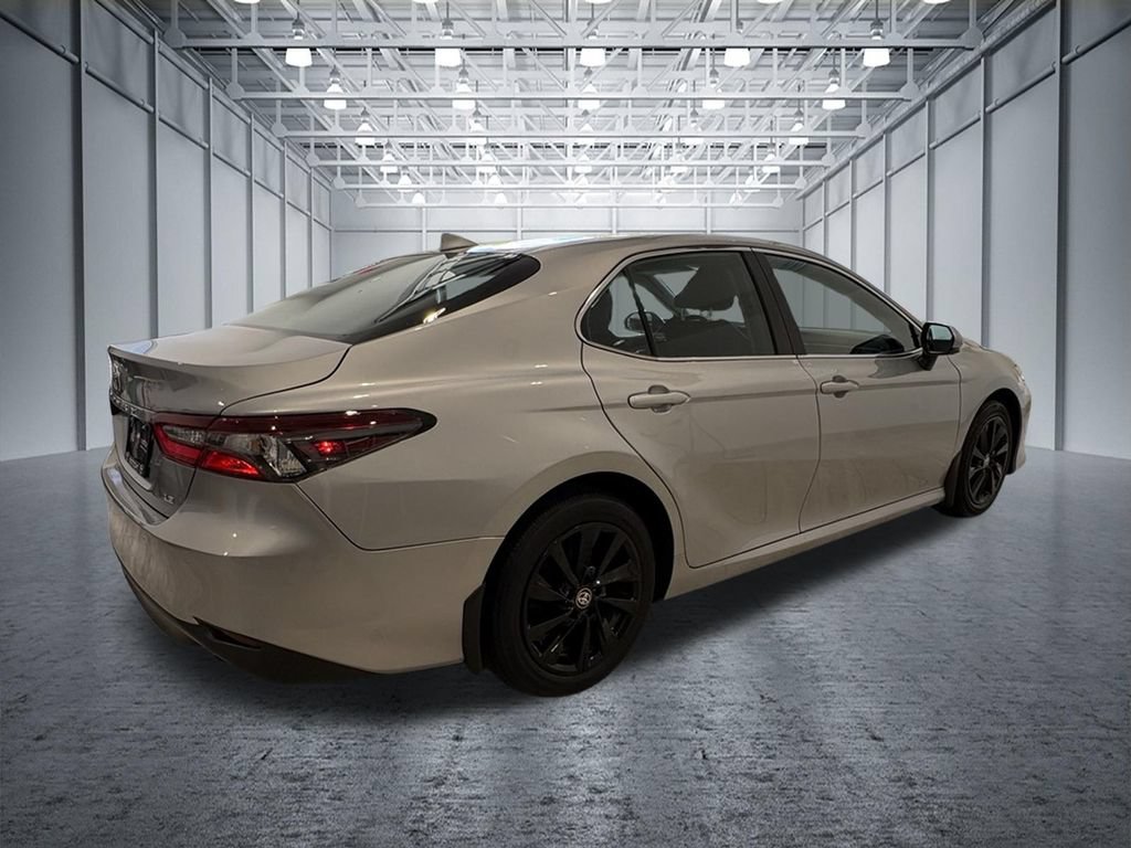Used 2024 Toyota Camry LE FWD image 39
