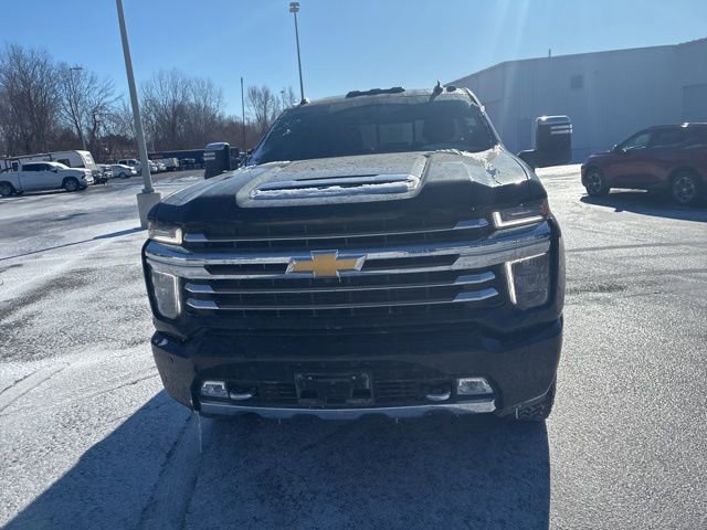 Used 2022 Chevrolet Silverado 3500 High Country w/ Safety Package II image 4