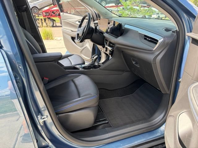 Used 2025 Buick Encore GX Sport Touring AWD/4WD image 22