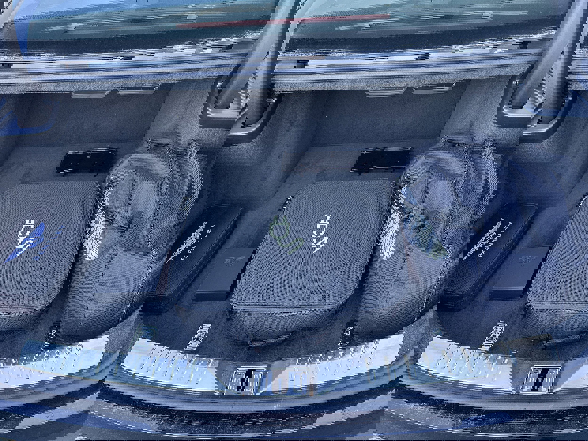 New 2026 Bentley Flying Spur Plug-In Hybrid image 31