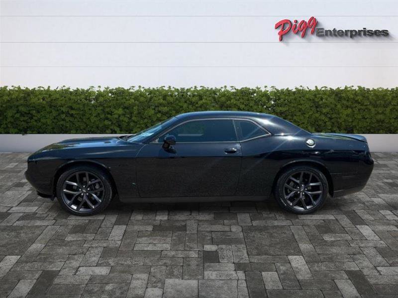 Used 2023 Dodge Challenger R/T w/ Plus Package RWD image 3
