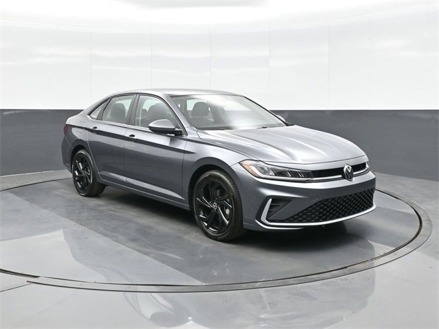 Used 2025 Volkswagen Jetta SE