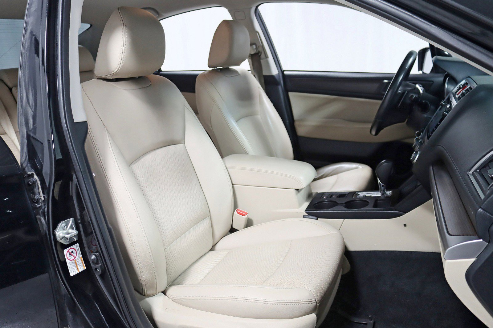 Used 2015 Subaru Legacy 2.5i Limited AWD/4WD image 24