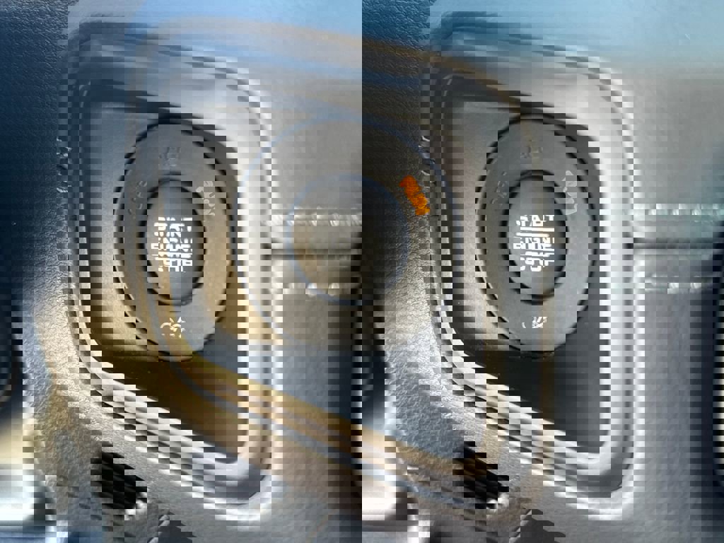 Used 2025 Jeep Wrangler Unlimited Rubicon image 28