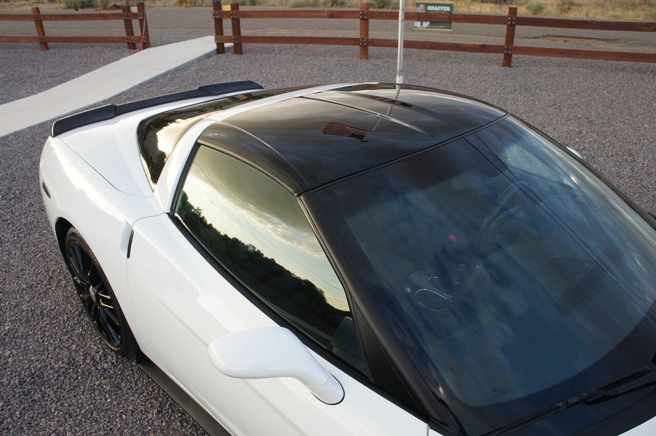 Used 2011 Chevrolet Corvette Coupe w/ 1LT RWD image 39