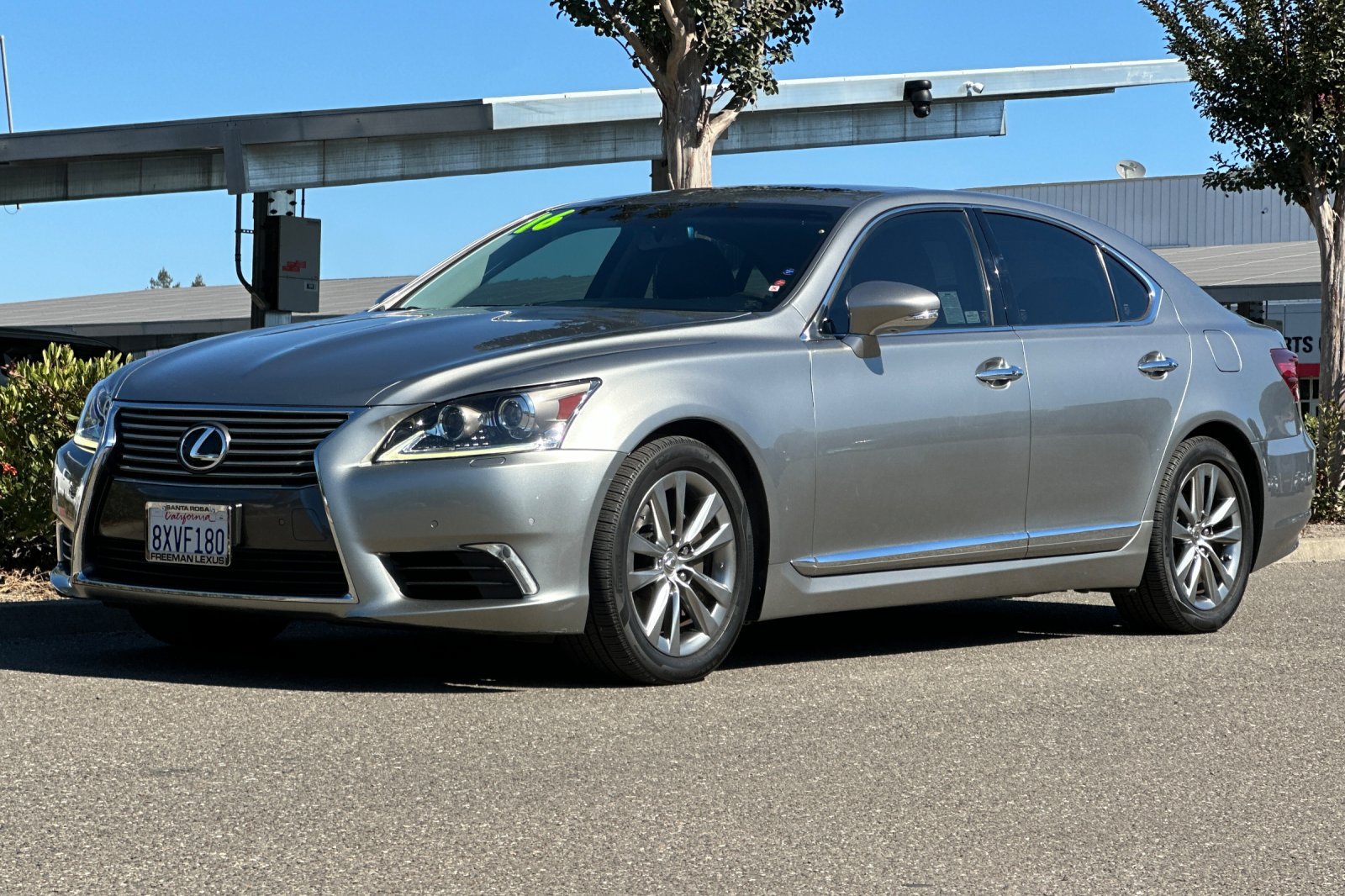 Used 2016 Lexus LS 460 w/ Comfort Package RWD image 8