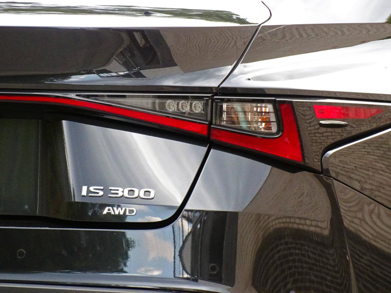 Used 2022 Lexus IS 300 AWD w/ Premium Package image 10