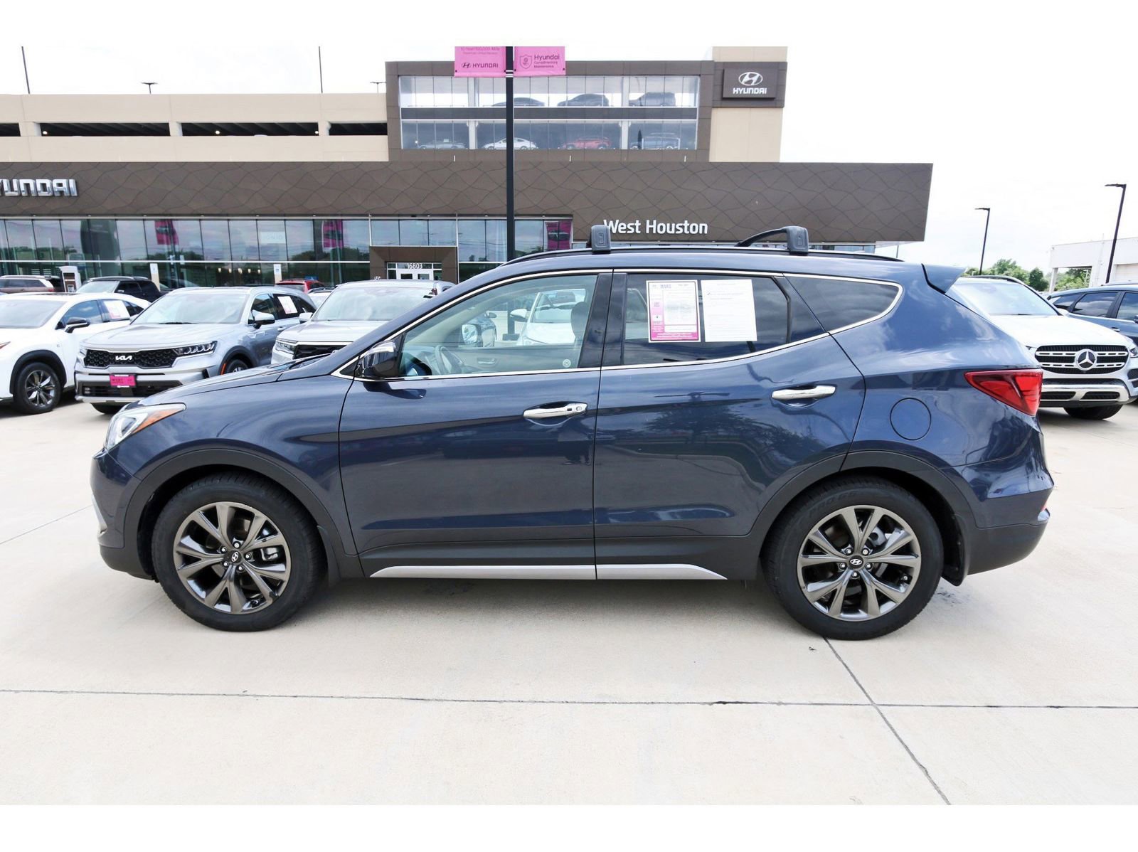 Used 2017 Hyundai Santa Fe Sport image 5