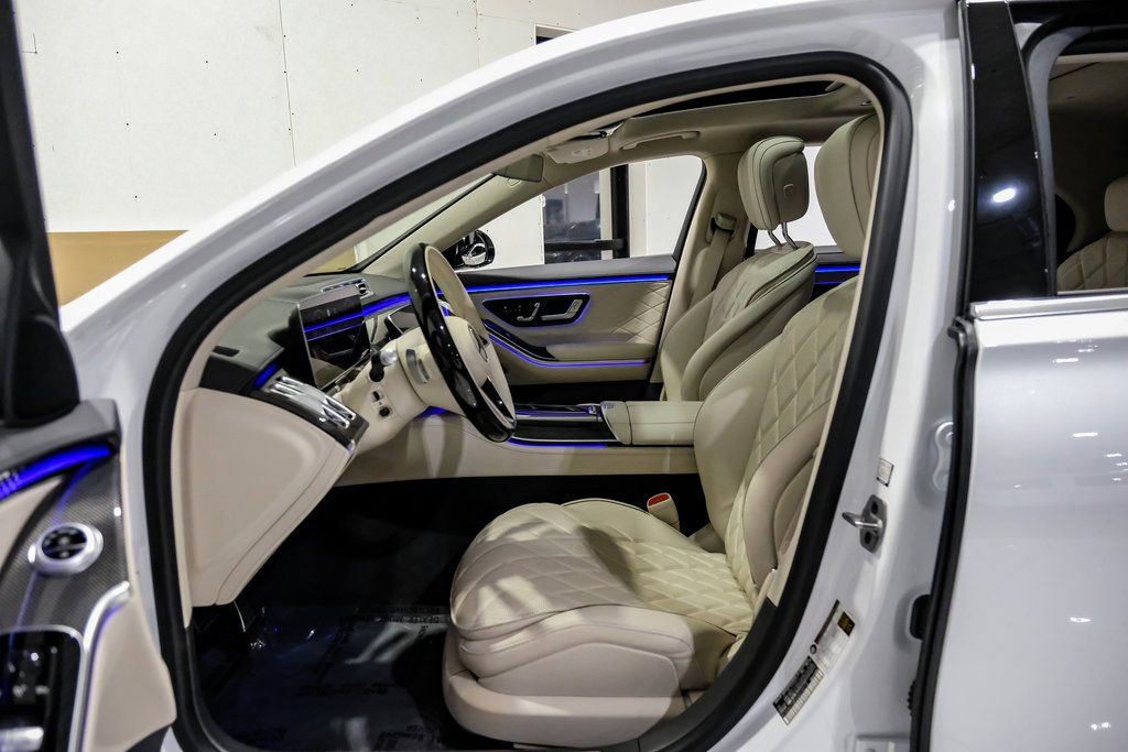 Used 2025 Mercedes-Benz S 580 4MATIC Sedan image 6