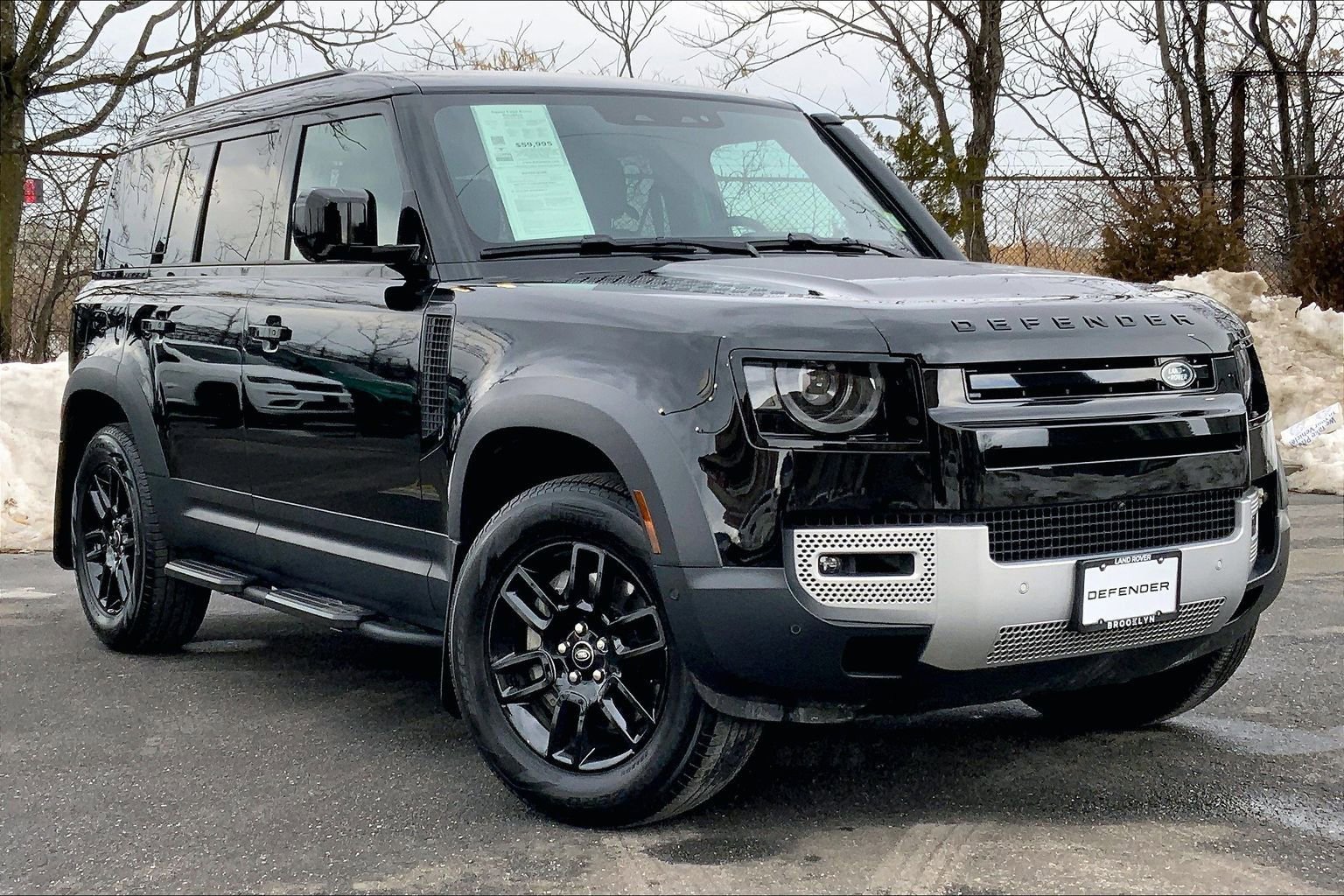 Used 2025 Land Rover Defender 110 S image 2