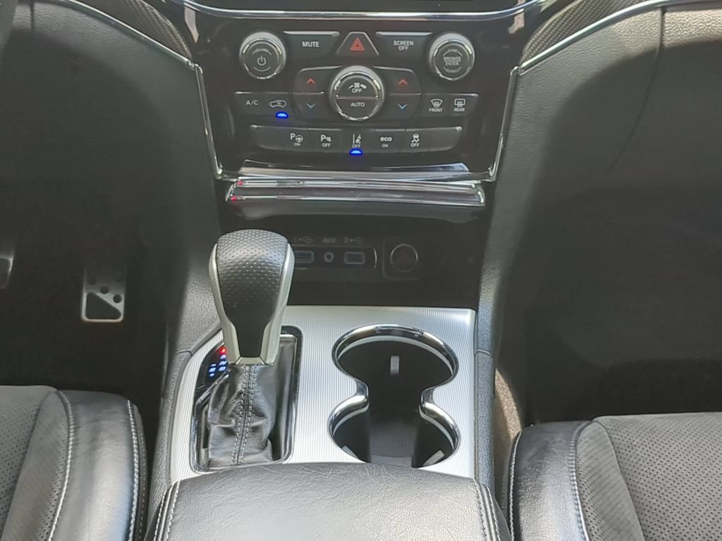 Used 2020 Jeep Grand Cherokee SRT AWD/4WD image 17