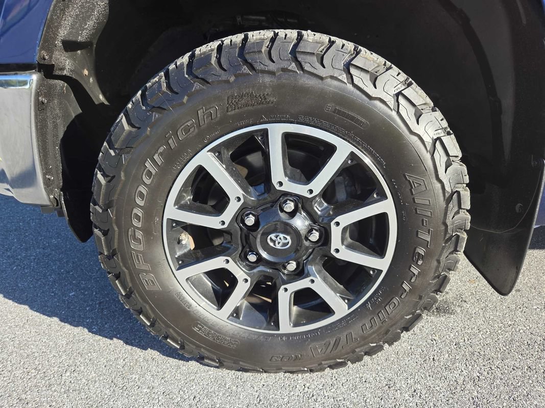 Used 2015 Toyota Tundra SR5 w/ TRD Off Road Package AWD/4WD image 26