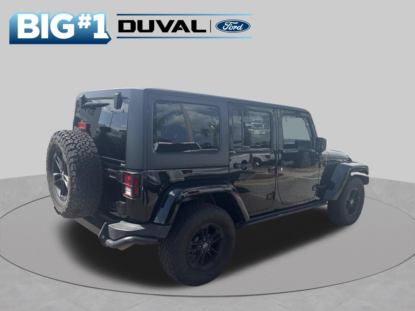Used 2017 Jeep Wrangler Unlimited Sahara AWD/4WD video 2