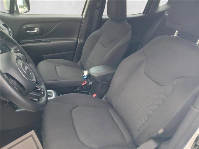 Used 2020 Jeep Renegade Altitude image 17