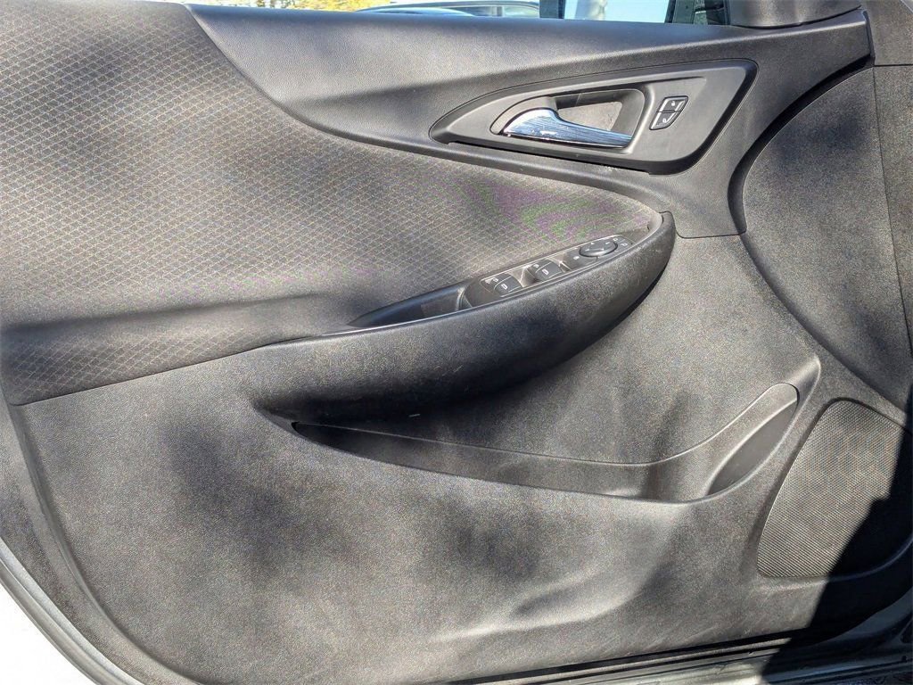 Used 2023 Chevrolet Malibu LT image 16