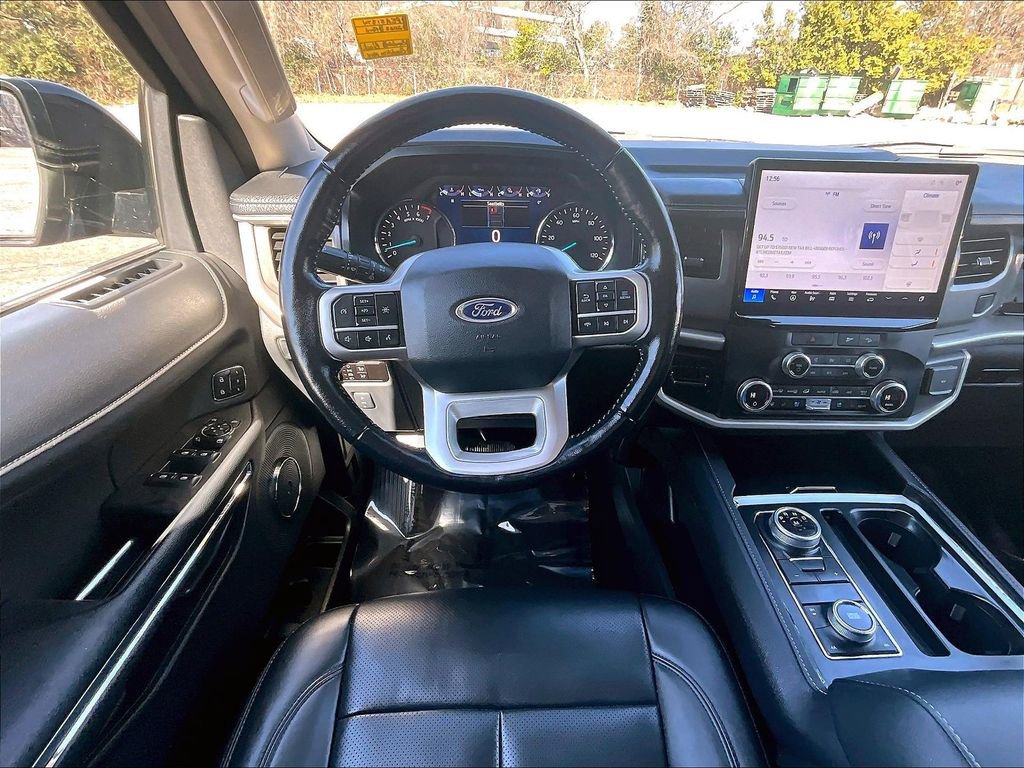 Used 2023 Ford Expedition Max XLT image 8