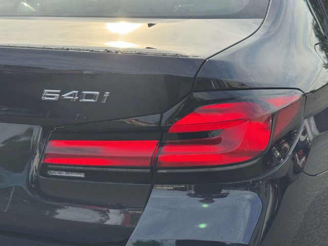 Used 2023 BMW 540i xDrive w/ M Sport Package AWD/4WD image 16