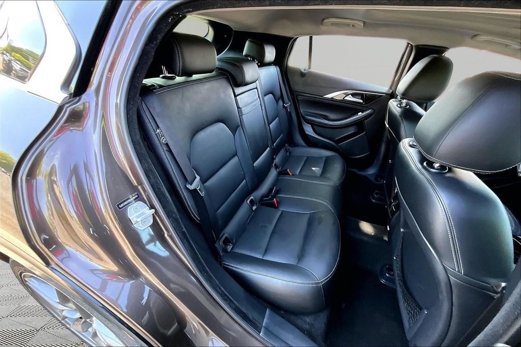Used 2017 INFINITI QX30 Premium w/ Navigation Package FWD image 20