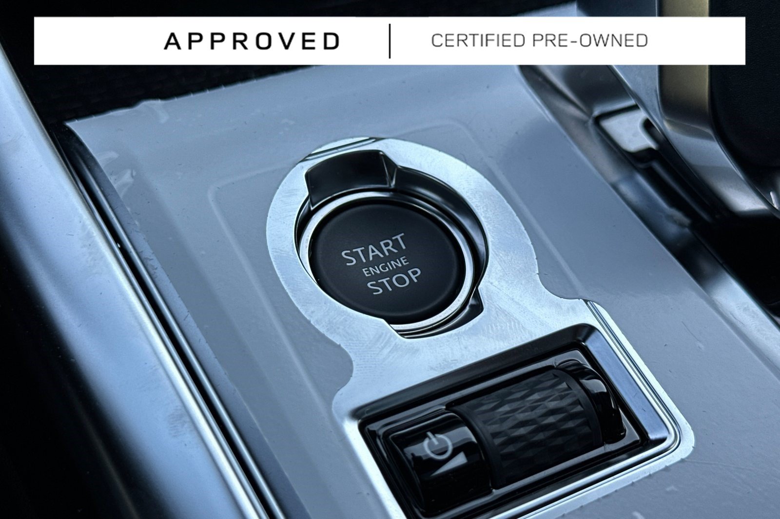 Used 2024 Jaguar XF R-Dynamic SE AWD/4WD image 16