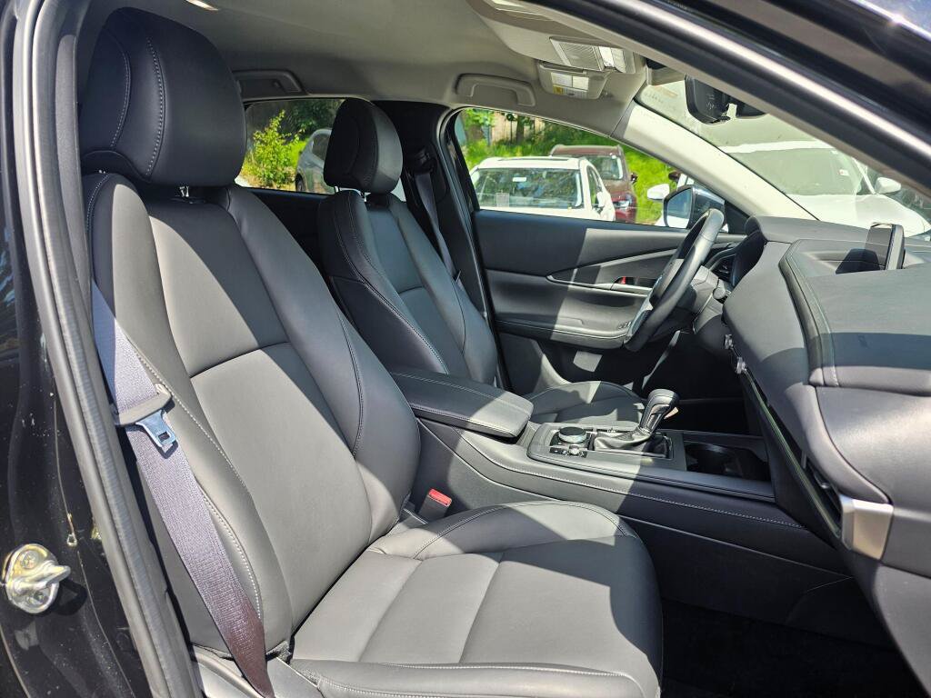 Certified 2023 MAZDA CX-30 AWD 2.5 S w/ Select Package image 11