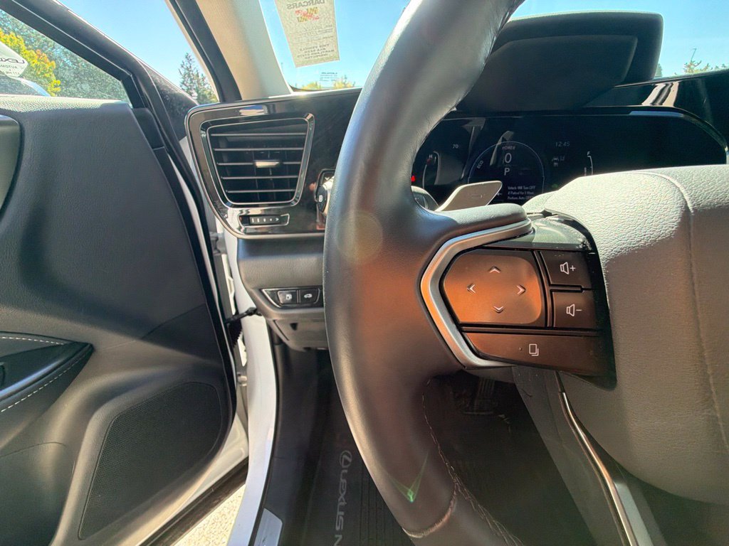 Certified 2026 Lexus NX 350h AWD w/ Accessory Package (2T) image 33