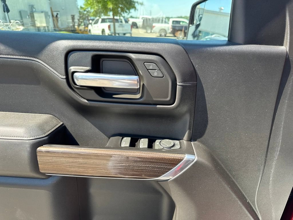 Used 2019 Chevrolet Silverado 1500 RST w/ All-Star Edition AWD/4WD image 11