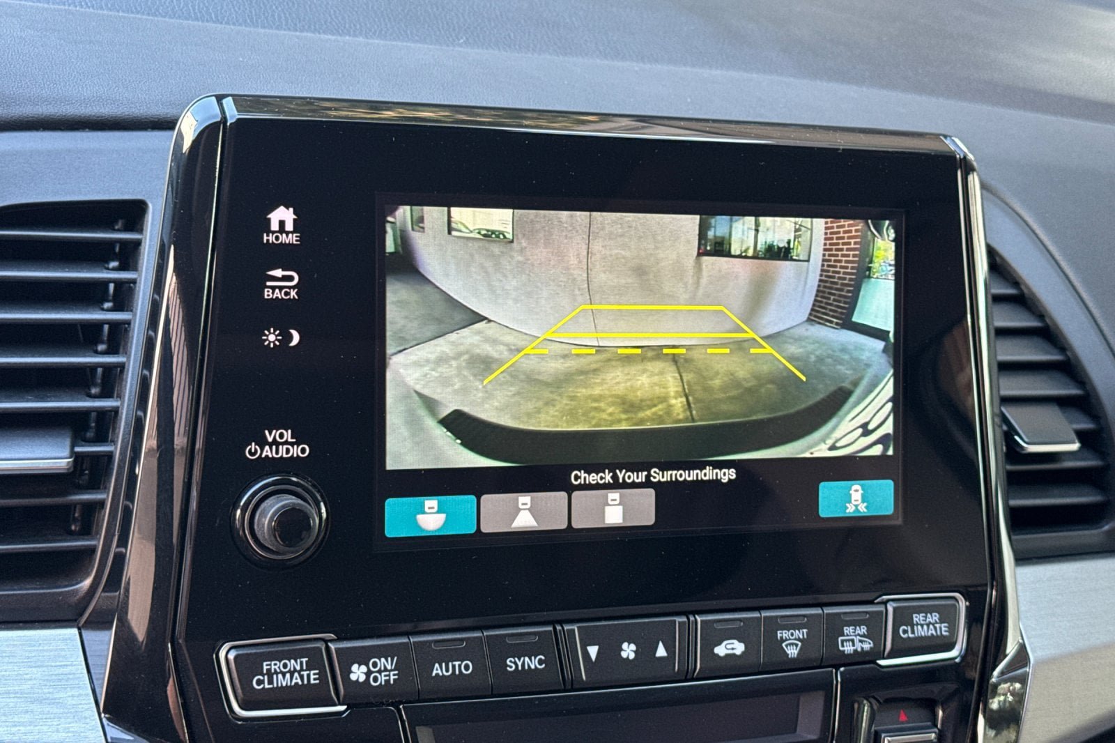 Used 2023 Honda Odyssey EX-L image 17