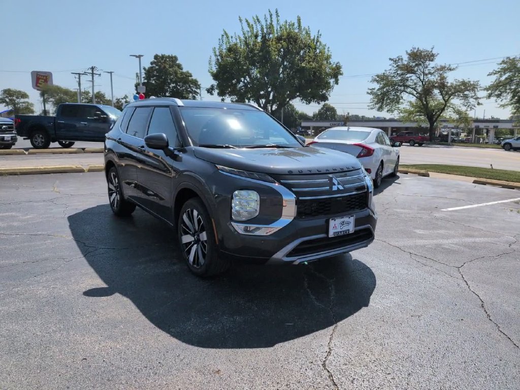 New 2026 Mitsubishi Outlander SEL AWD/4WD image 3