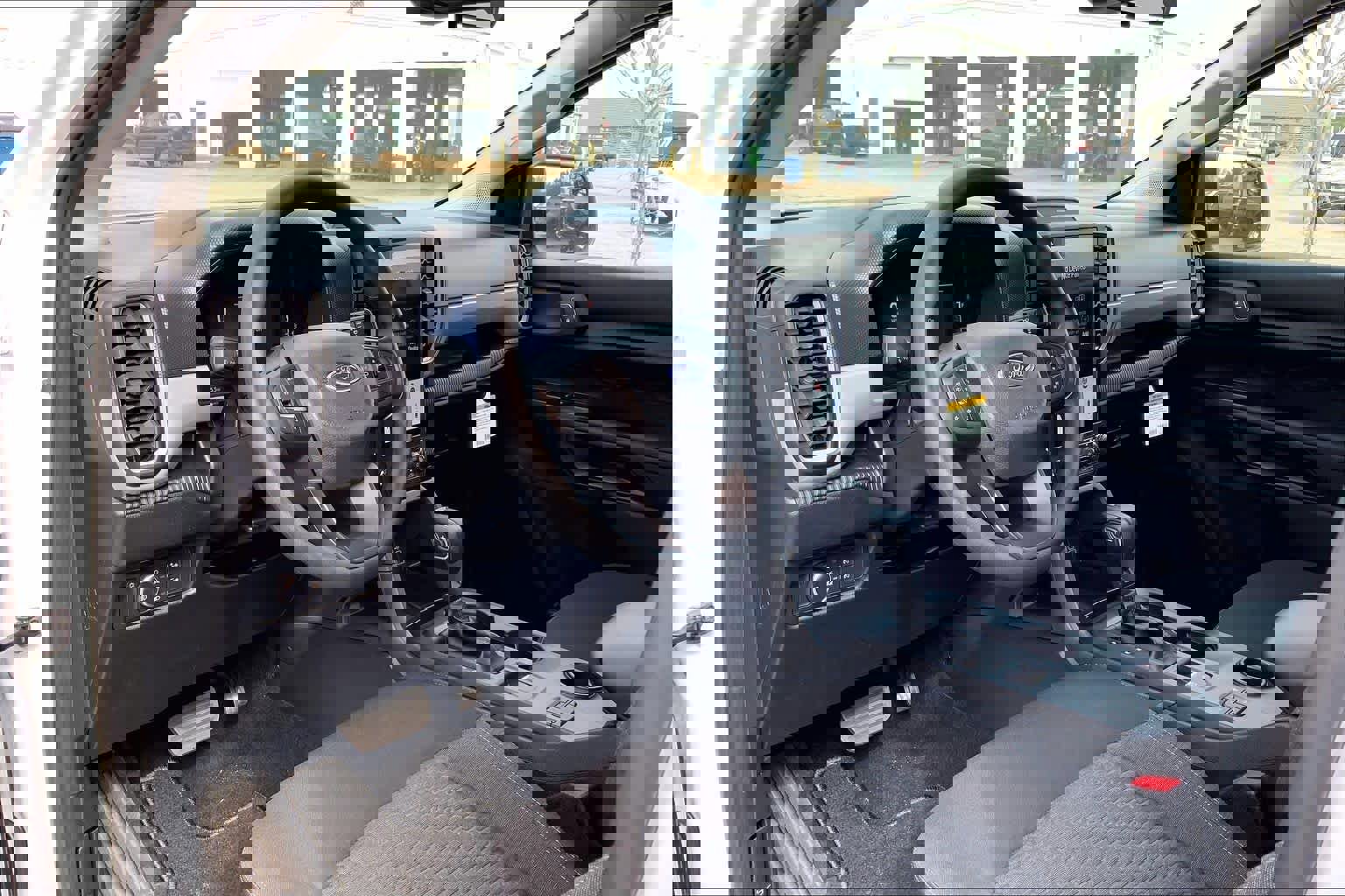 New 2025 Ford Ranger XL image 8