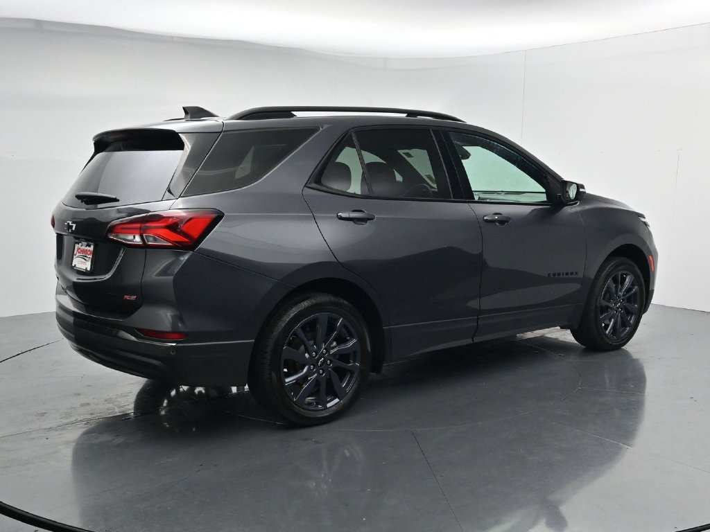 Used 2022 Chevrolet Equinox RS w/ RS Leather Package AWD/4WD image 8