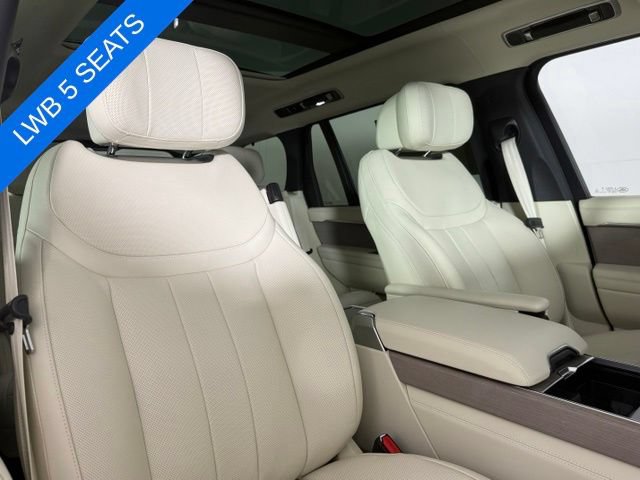 Used 2025 Land Rover Range Rover Long Wheelbase Autobiography AWD/4WD image 32
