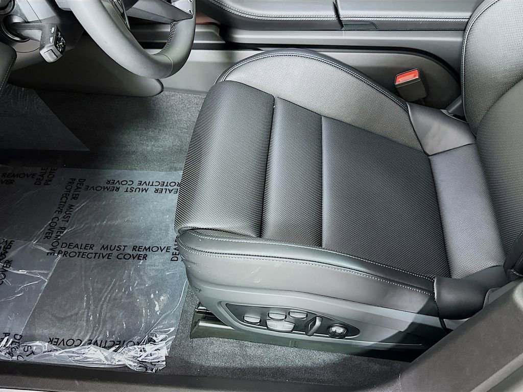 New 2025 Porsche Taycan image 22