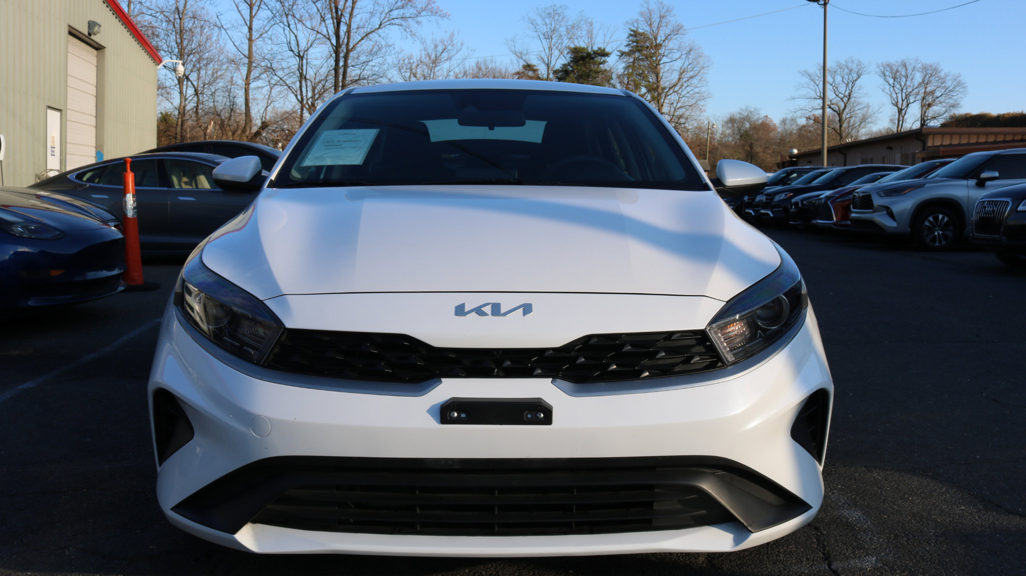 Used 2023 Kia Forte LXS image 2