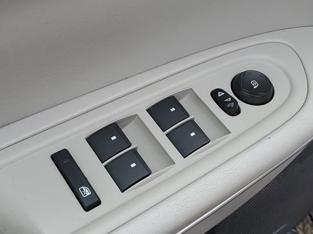 Used 2010 GMC Acadia SLT FWD image 20