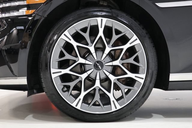 Used 2024 Genesis G90 3.5T AWD/4WD image 11
