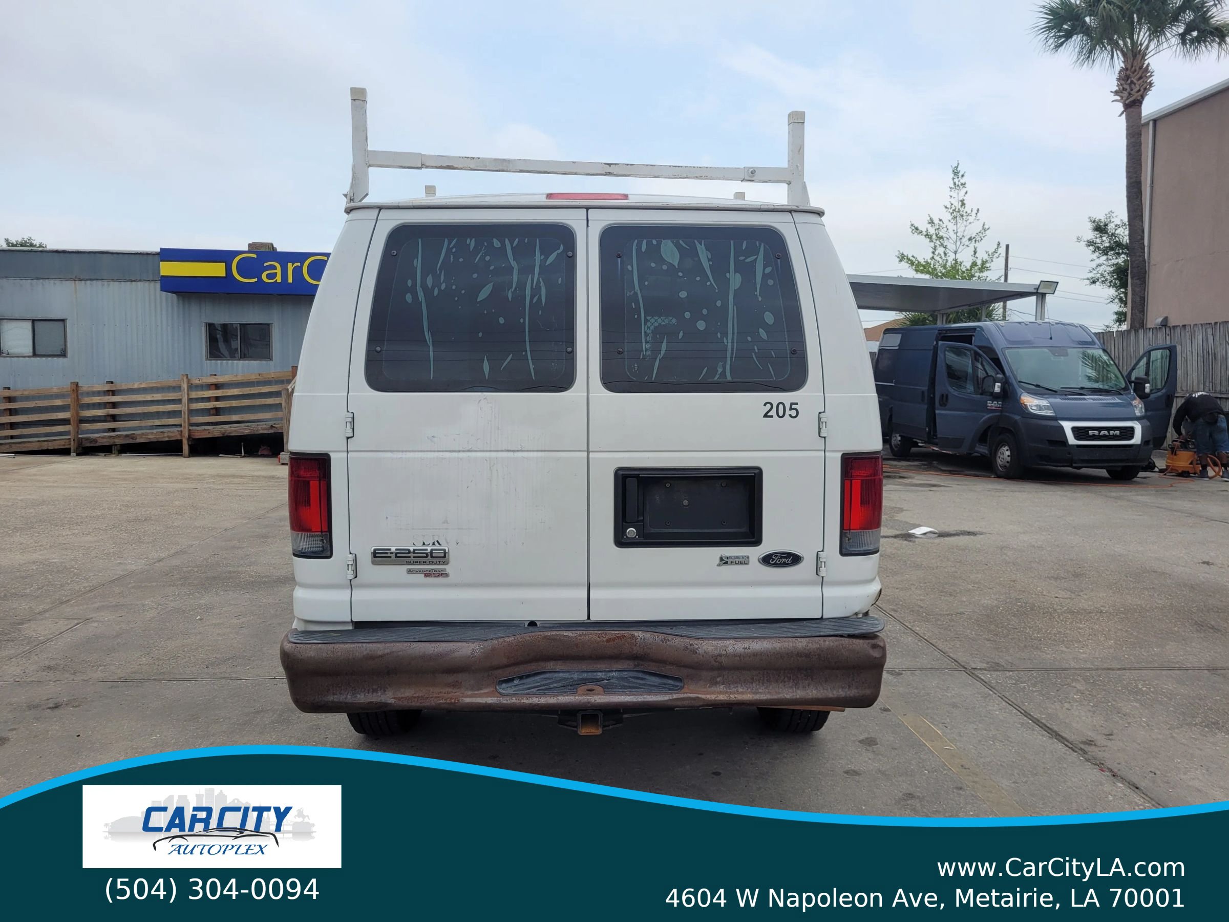 Used 2011 Ford E-250 and Econoline 250 w/ Commercial Cargo Van Pkg RWD image 19