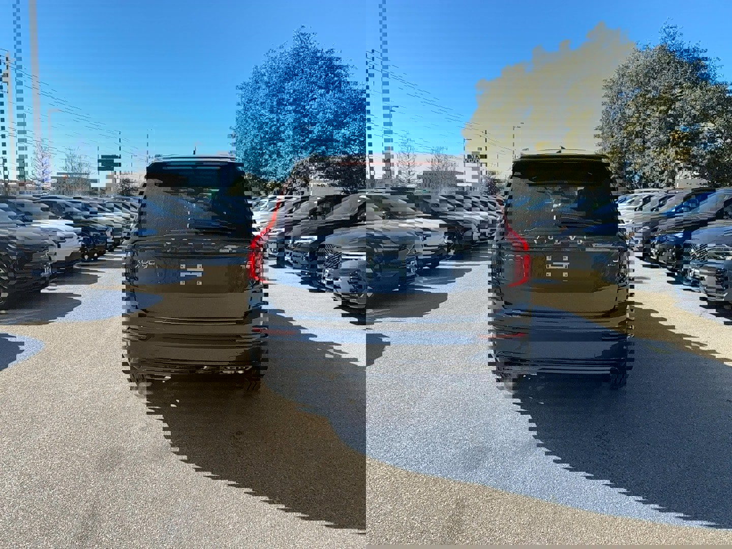 New 2026 Volvo XC90 T8 Ultra w/ Lounge Package image 4