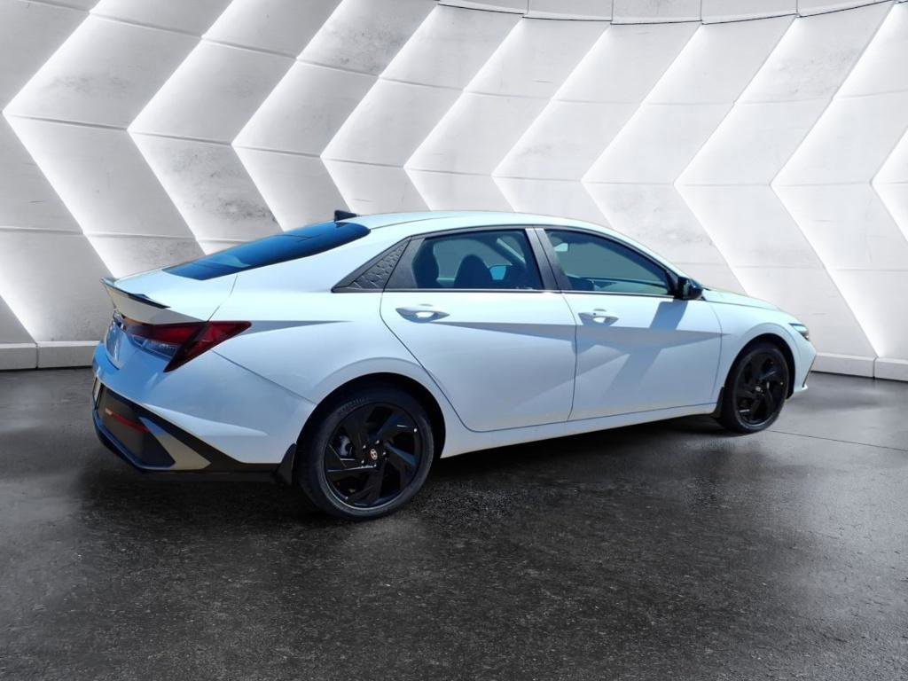 New 2026 Hyundai Elantra Sport image 5