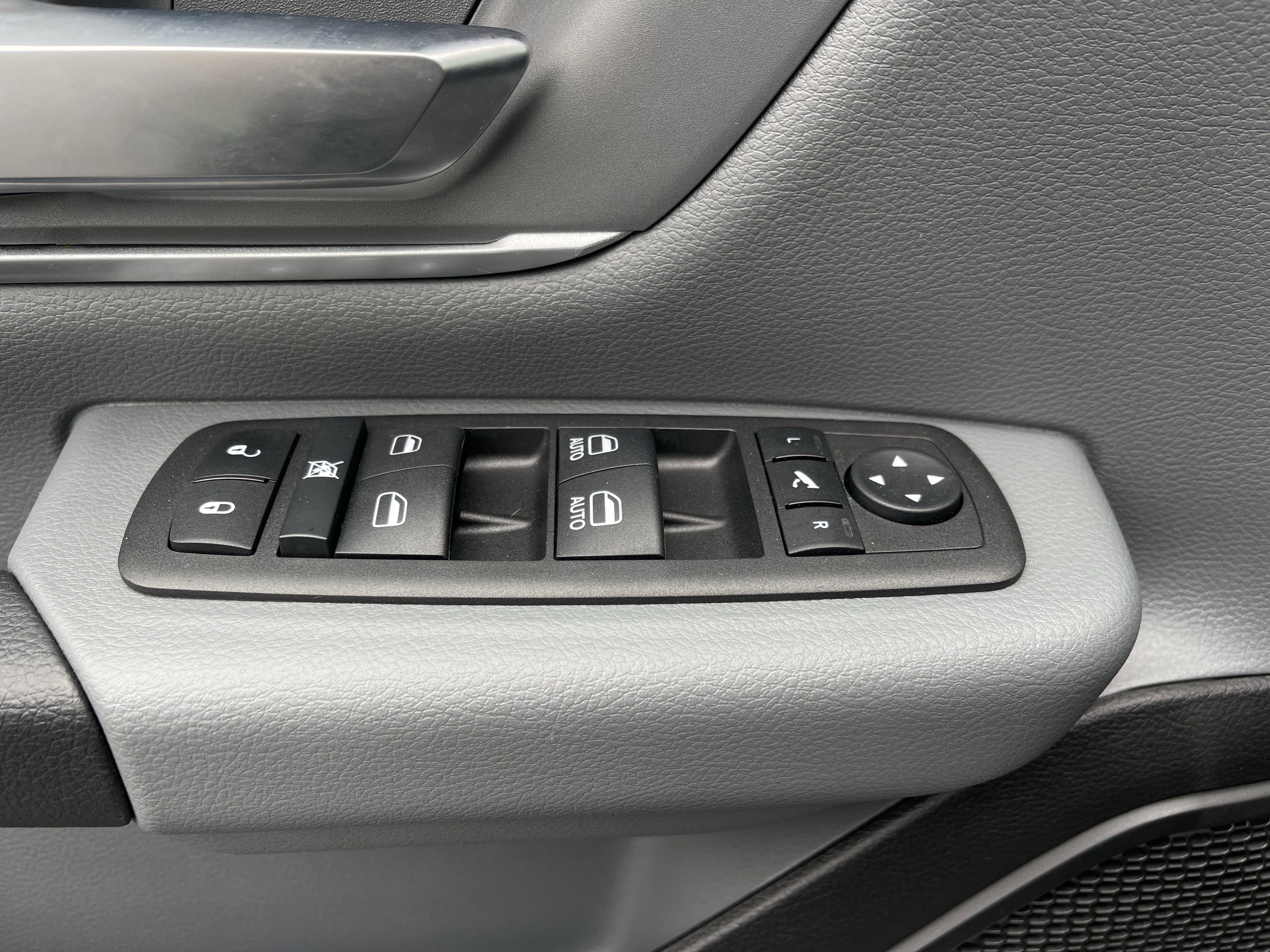 Used 2023 RAM 1500 Big Horn image 11