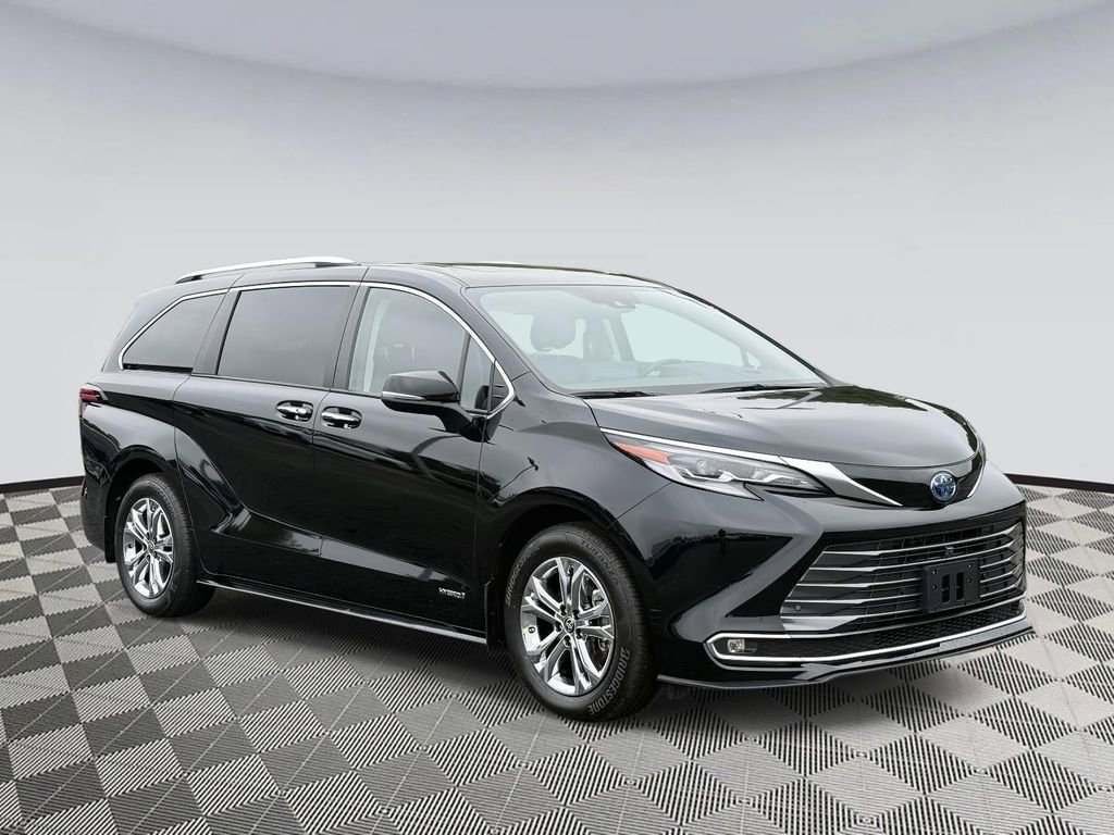 Used 2021 Toyota Sienna Platinum
