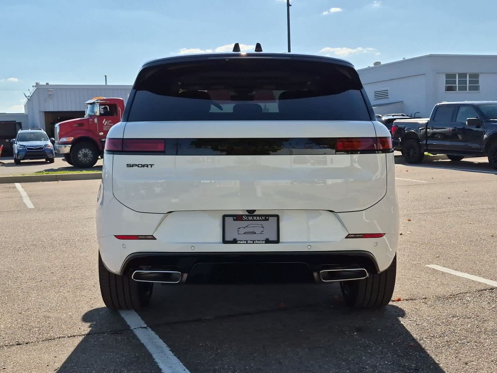 New 2027 Land Rover Range Rover Sport Dynamic SE AWD/4WD image 5