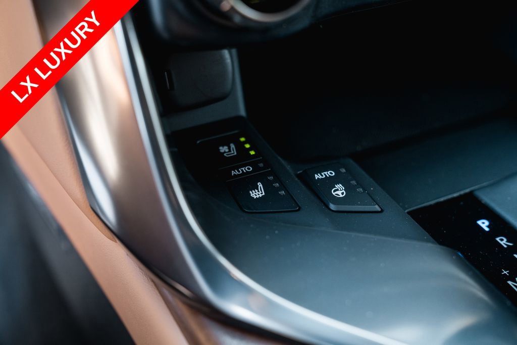 Used 2023 Lexus LX 600 4WD w/ Accessory Package (Z1) image 19