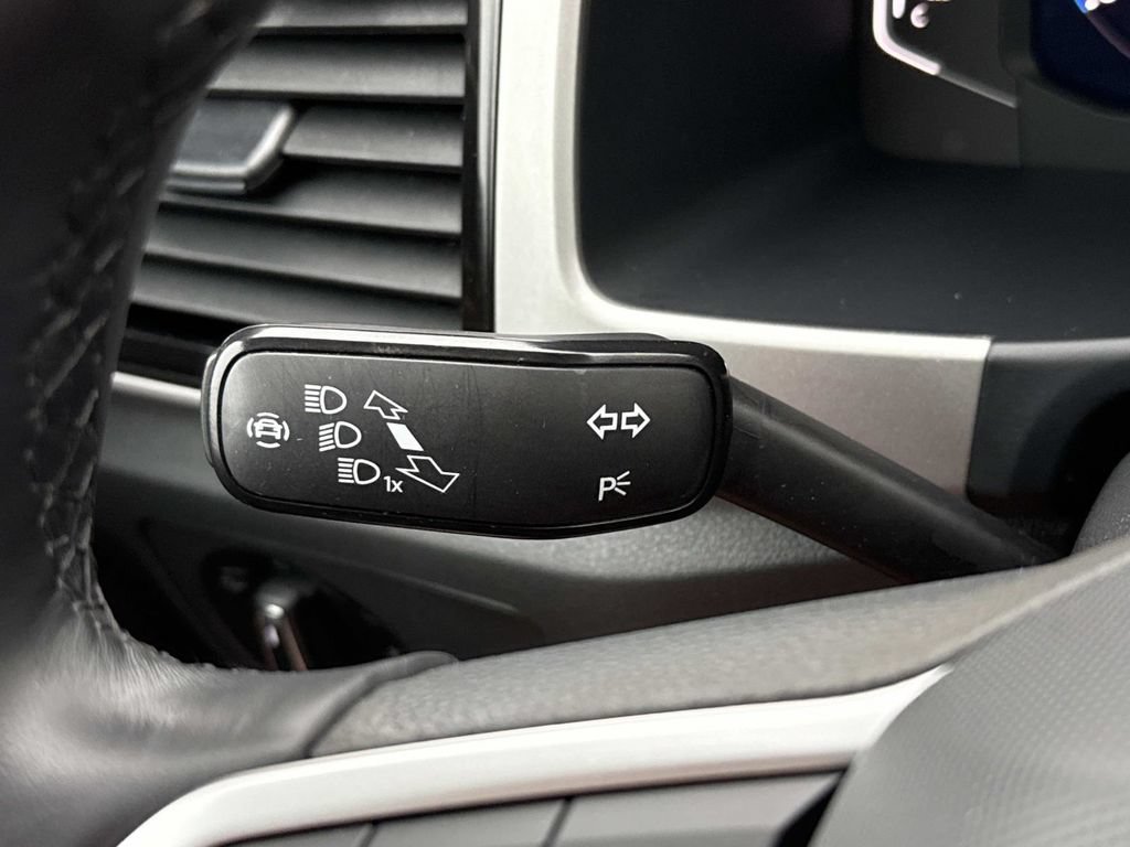Used 2021 Volkswagen Atlas SEL Premium AWD/4WD image 23